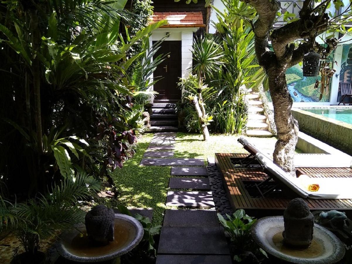 Umah Watu Villas Seminyak Exterior foto