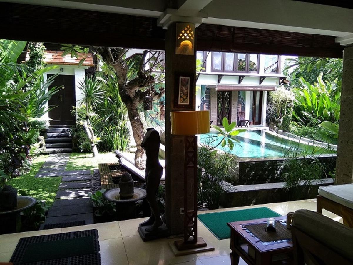 Umah Watu Villas Seminyak Exterior foto